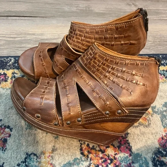 Bed Stu Tan Leather Wedge Sandals - Picture 8 of 11